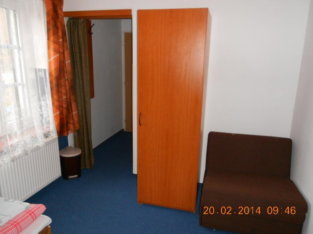 Penzion Mestansky Dum Svoboda nad Úpou Zimmer foto